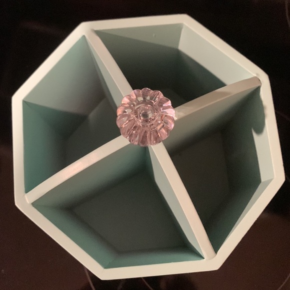 Storage - Picture 2 of 3